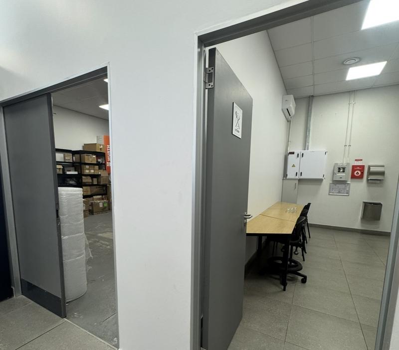 To Let commercial Property for Rent in Fairview Eastern Cape